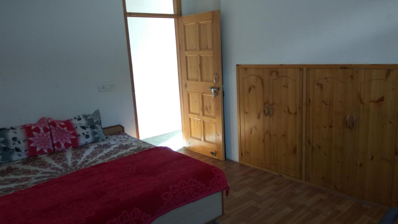 Sunface Homestay Манали Экстерьер фото
